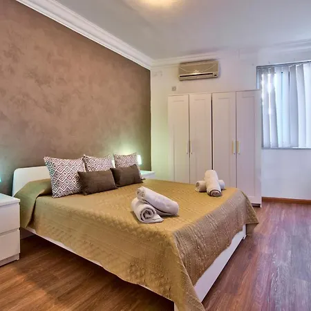 Appartement 2-bedroom With Valletta Seaviews