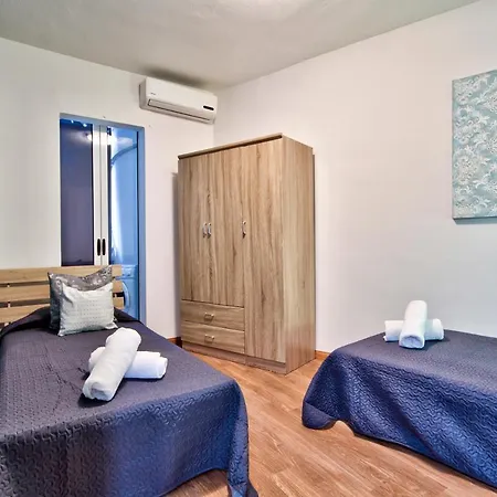 2-bedroom With Valletta Seaviews Appartement